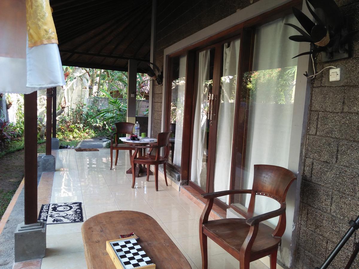 Villa Dedik House à Ubud Extérieur photo