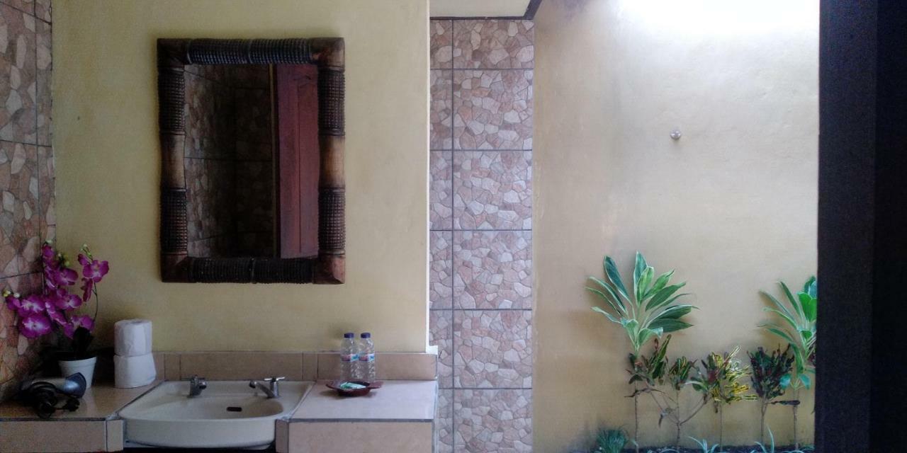 Villa Dedik House à Ubud Extérieur photo